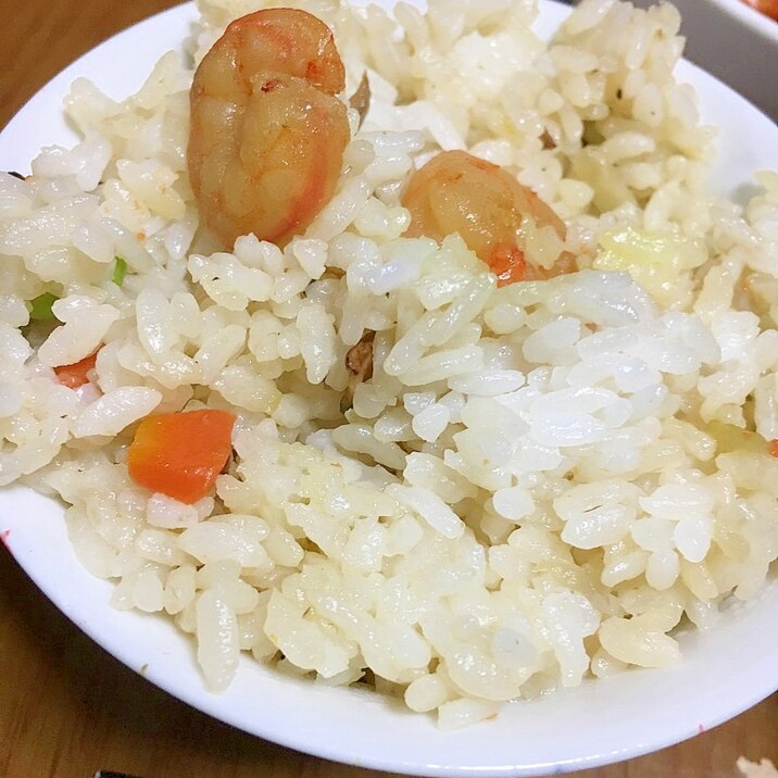 冷凍庫の残りもので焼飯！！